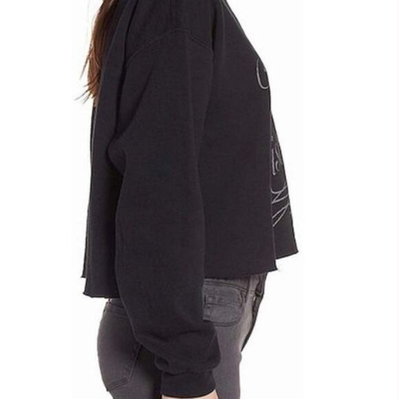 NWT Junk Food cropped sweatshirt Christmas - Picture 3 of 4